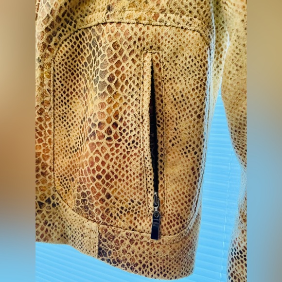 Dialogue Faux Snake Print Zippered Jacket—Small - Picture 2 of 7